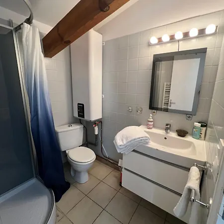 Avec Grand Balcon, Piscine Et Parking Apartment *